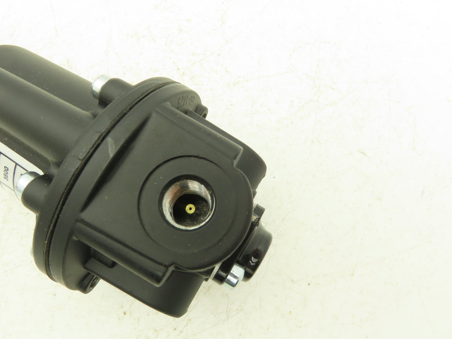 Fairchild 10242 Kendall Pressure Regulator 1/4" NPT 1/2-30PSI Range 1-60 PSIG