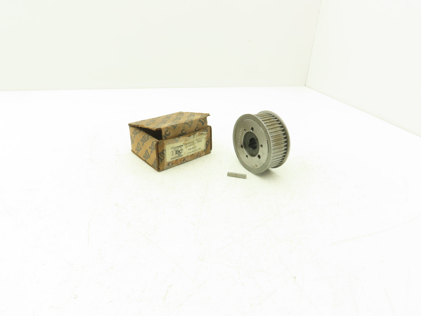IDC P48-5M-25 Synchronous Sprocket 2.963 OD x 25mm Belt Width 48 Tooth W/Bushing