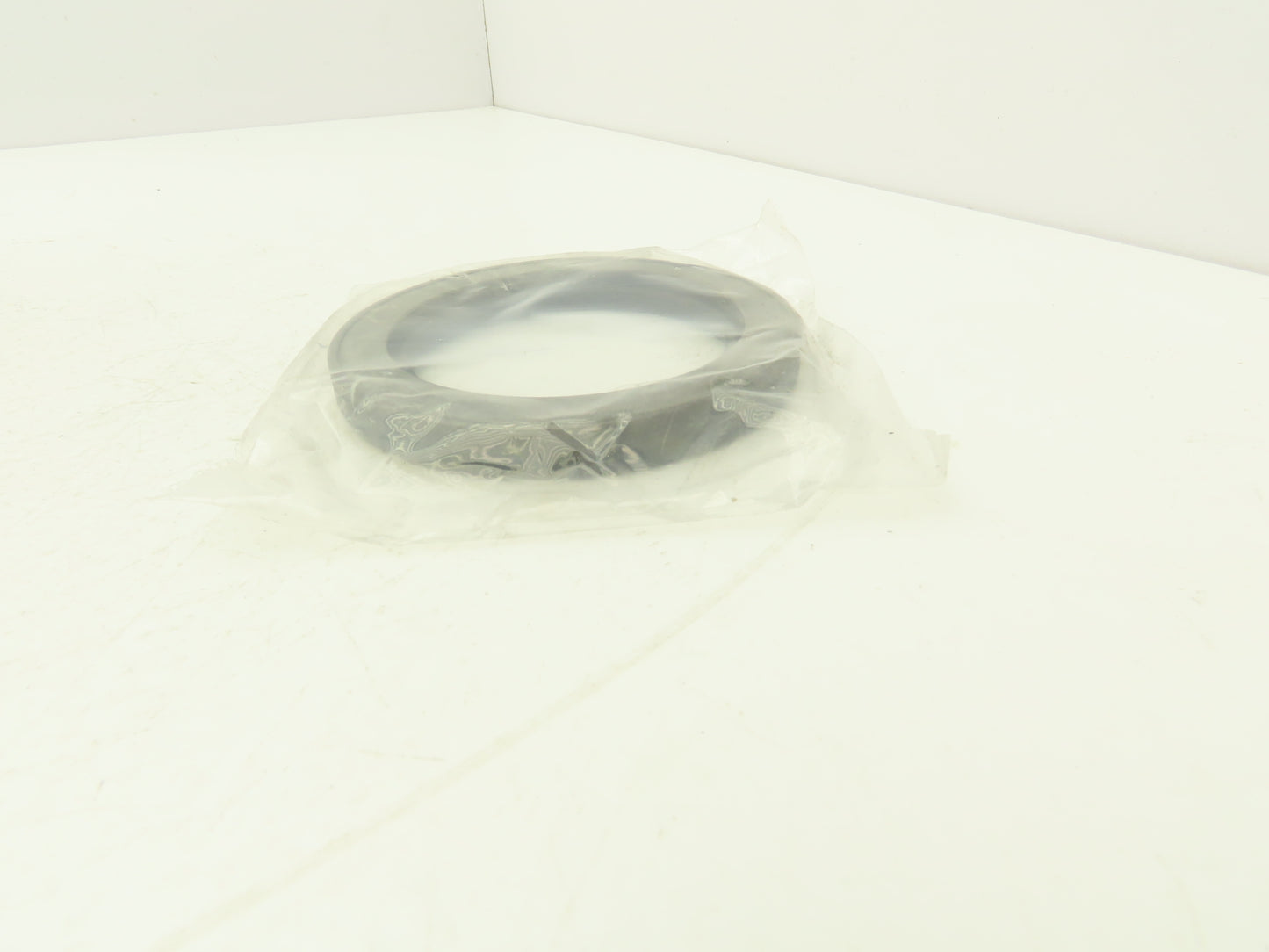 Chicago Rawhide 28175 Oil Seal Single Lip 2.813" Shaft Dia 4.003" OD Lot of 4