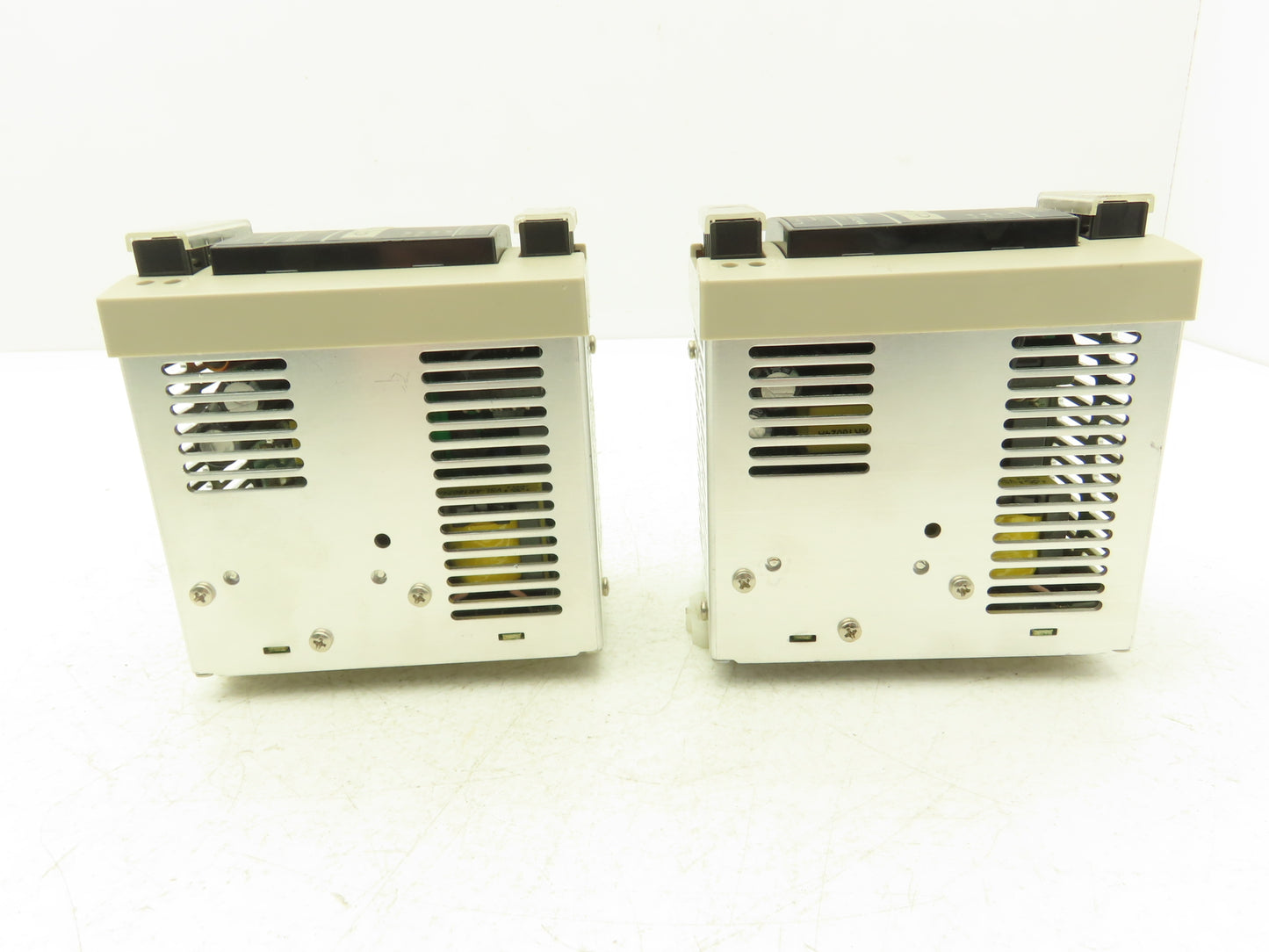 Omron S8VS-18024A Switch Mode Power Supply In 100-240VAC Out 24VDC 7.5A Lot of 2