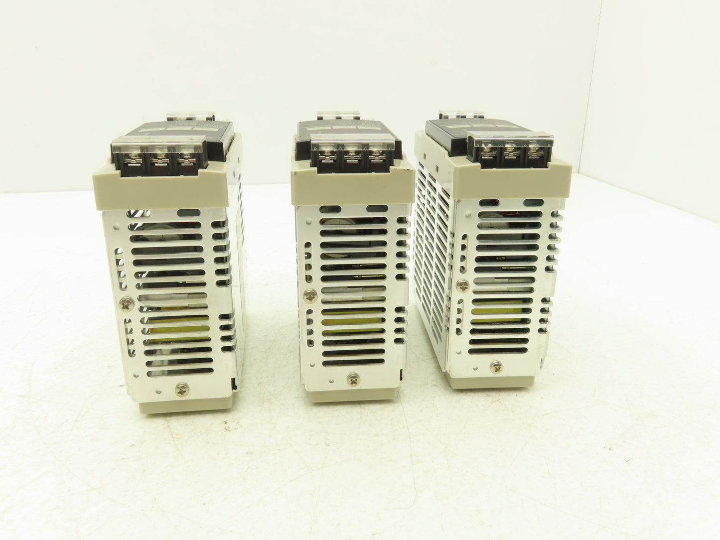 Omron S8VS-12024A Switch Mode Power Supply In 100-240VAC Out 24VDC 5A Lot of 3