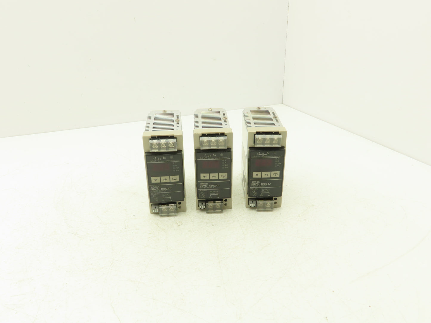 Omron S8VS-12024A Switch Mode Power Supply In 100-240VAC Out 24VDC 5A Lot of 3