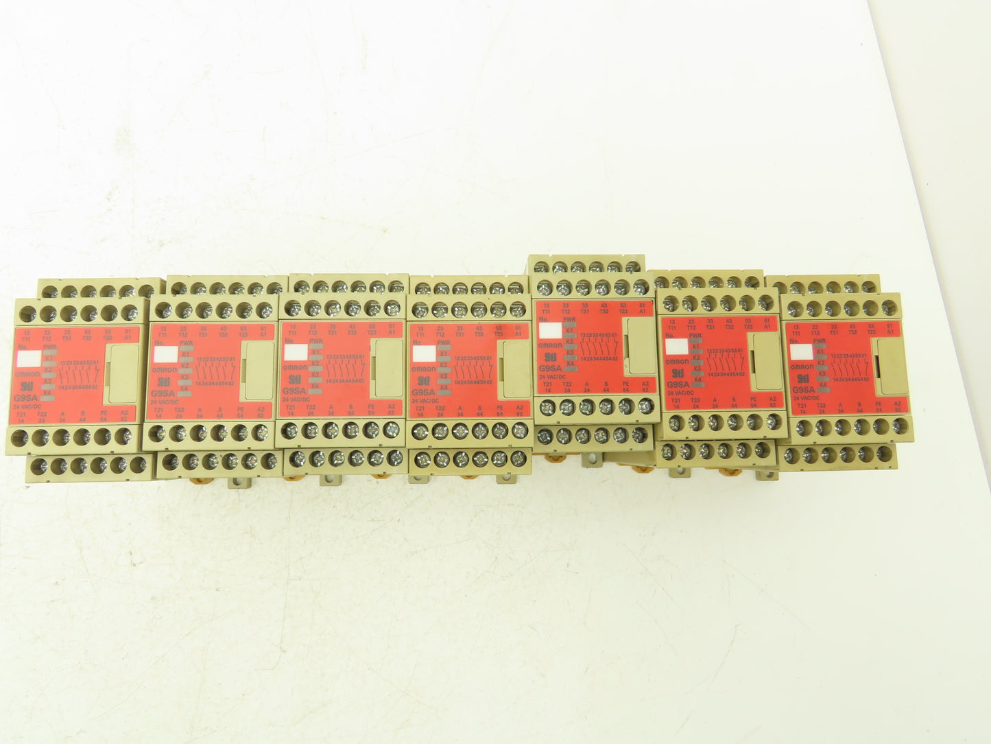 Omron STI G9SA-501 Dual Channel Safety Relay Unit 24VAC/DC Lot of 7