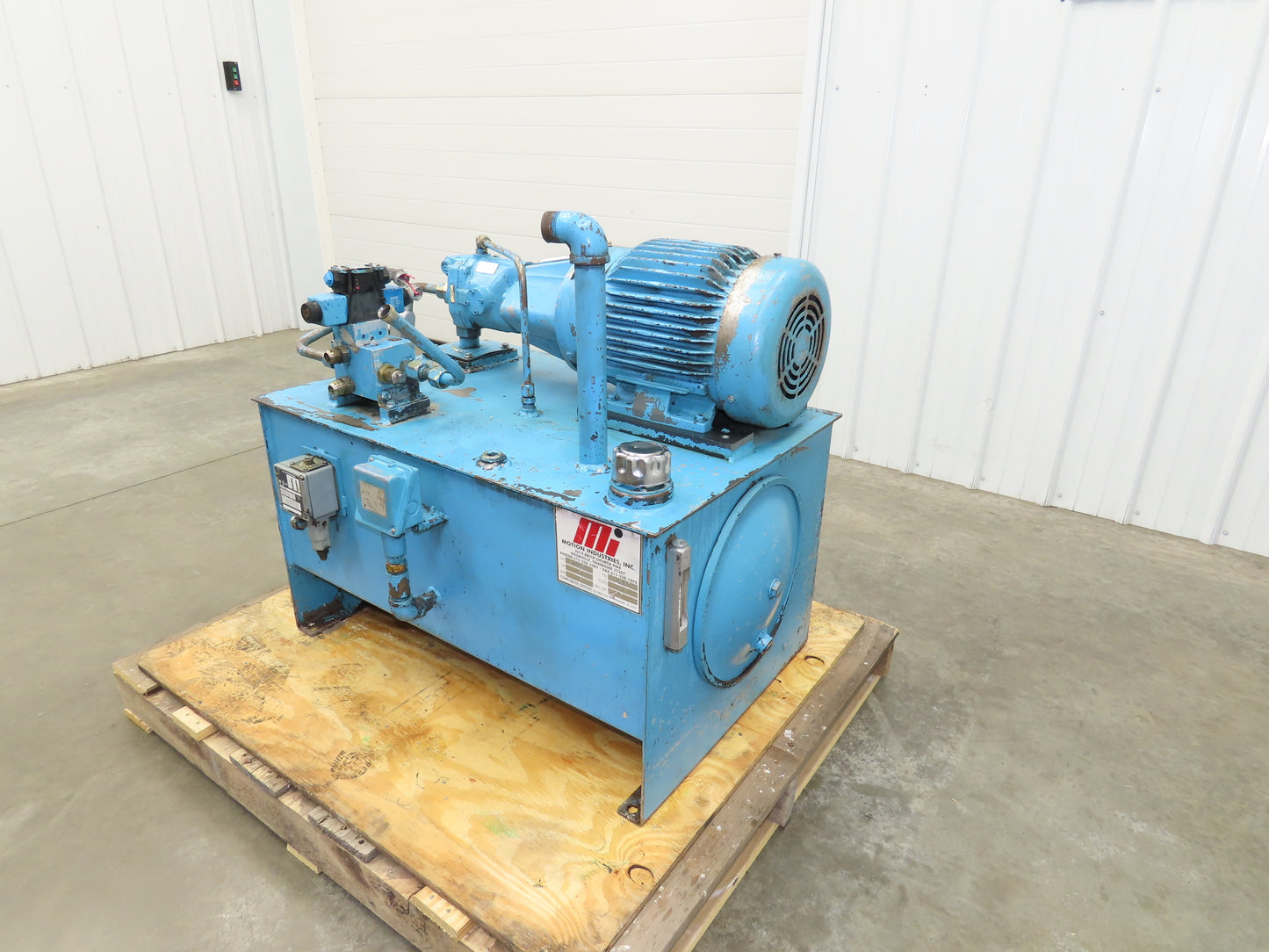 Vickers Hydraulic Power Unit 30 Gallon Tank 10GPM 3000PSI 10Hp 230/460V 3Ph