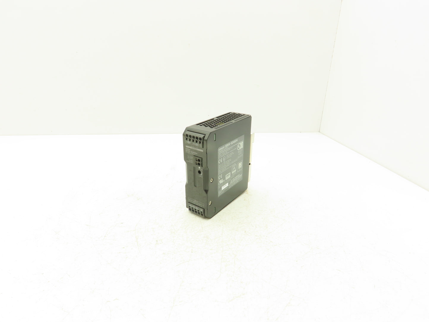 Omron S8VK-S24024 Power Supply 100-240VAC 3.1A In 24VDC 10A Out