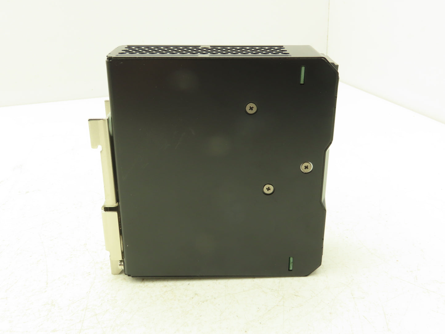 Omron S8VK-S24024 Power Supply 100-240VAC 3.1A In 24VDC 10A Out