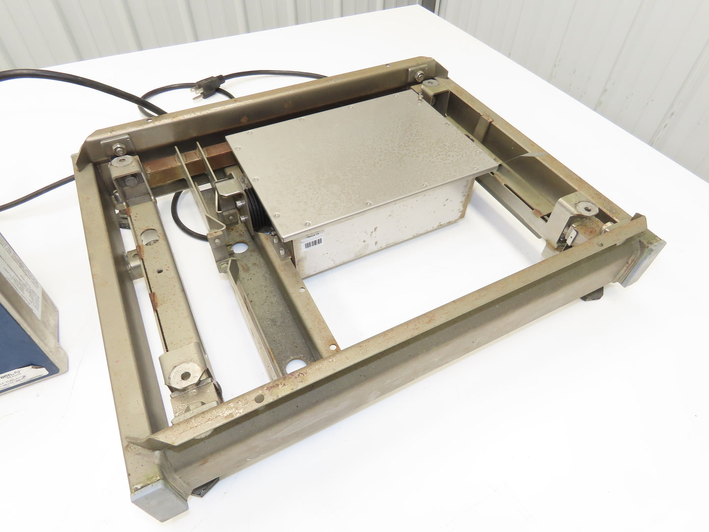 Mettler Toledo KB60S.2 Digital Scale With 15.75X19.5" Base 120VAC IND560 Harsh