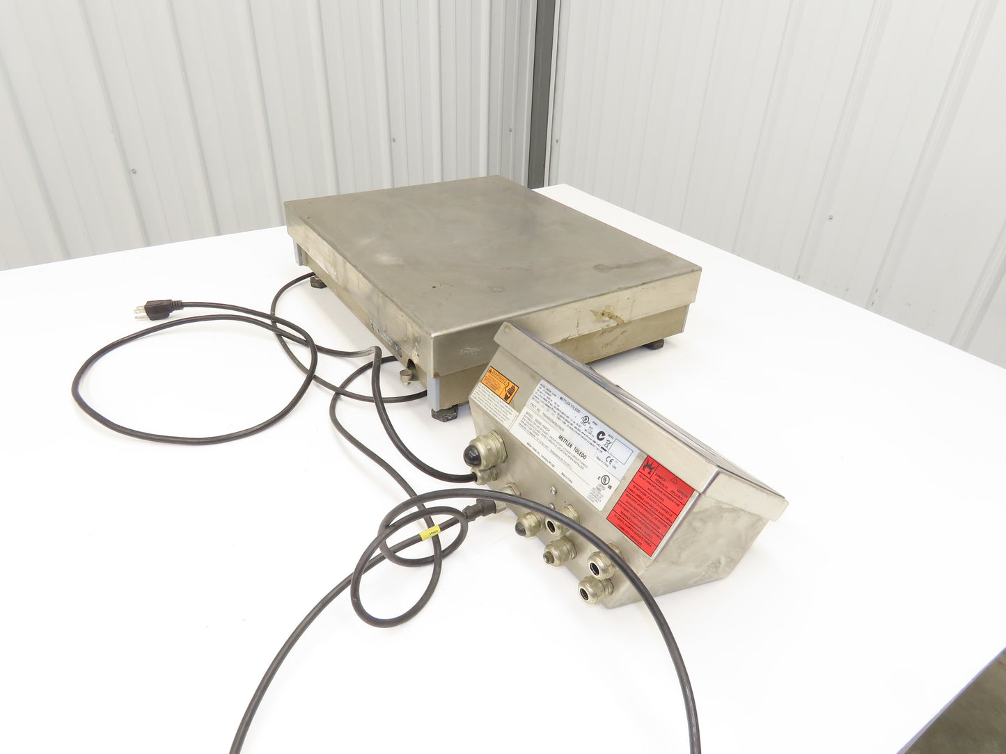 Mettler Toledo KB60S.2 Digital Scale With 15.75X19.5" Base 120VAC IND560 Harsh