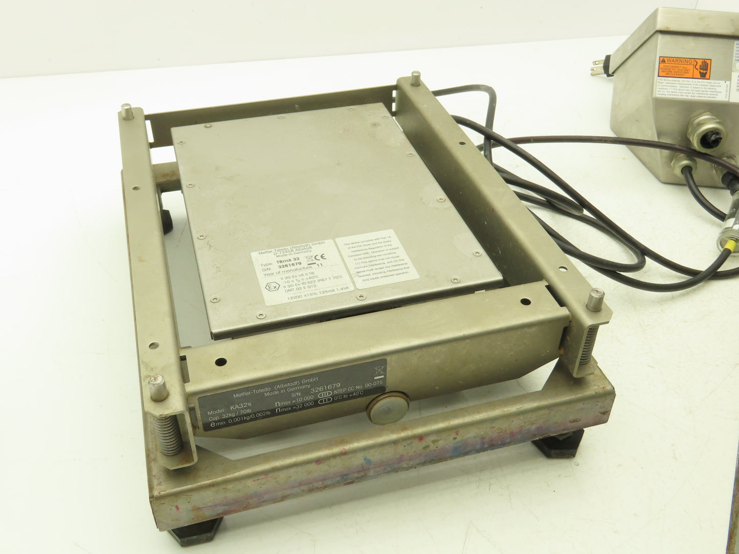 Mettler Toledo KA32S Digital Scale With 15.75X19.5" Base 120VAC IND560 Harsh