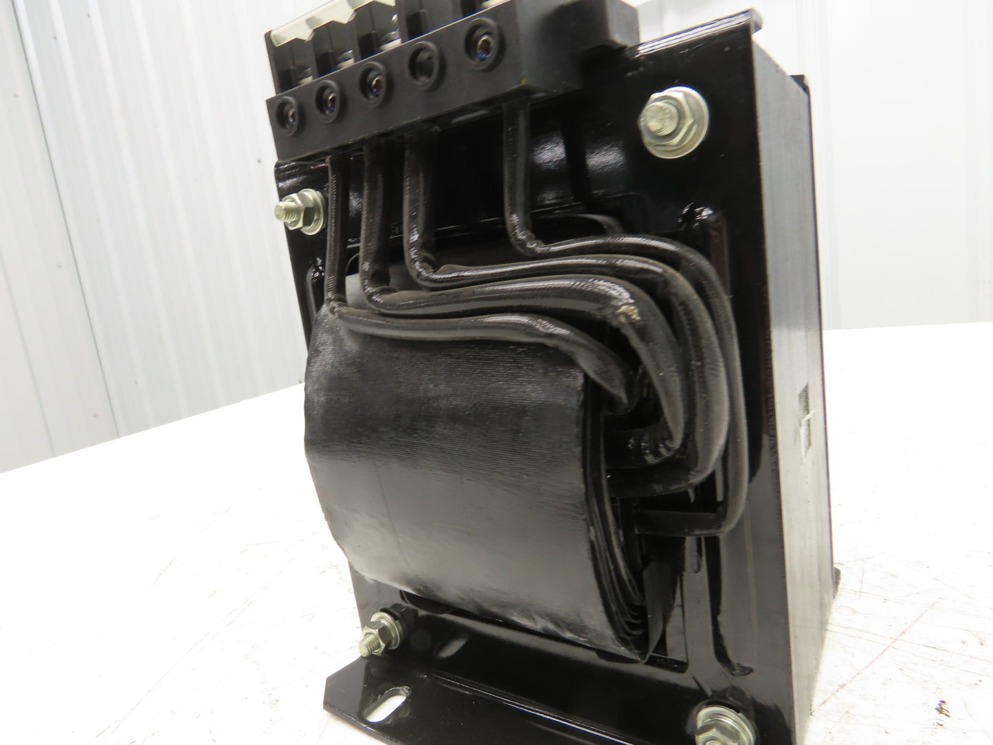 Toyogiken Step-Down Transformer 1.5kVA Pri 200-210-220V Sec 100-105-110V 1PH