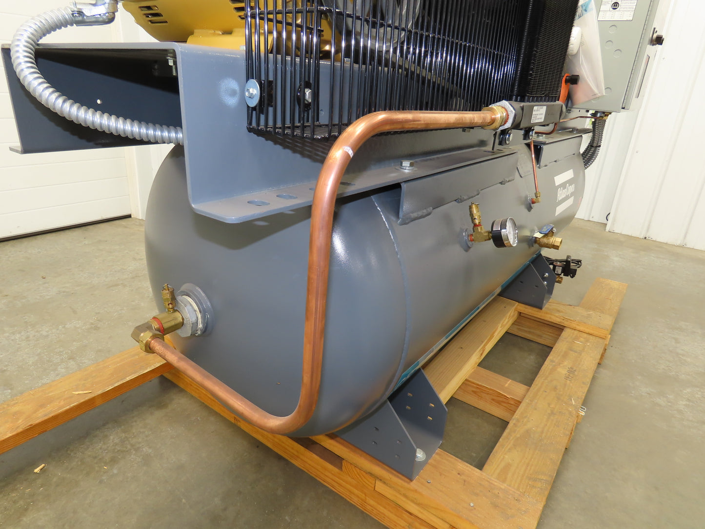 Atlas Copco CR5 Reciprocating Duplex Air Compressor 35CFM 5HP 230V 3Ph 120 Gal