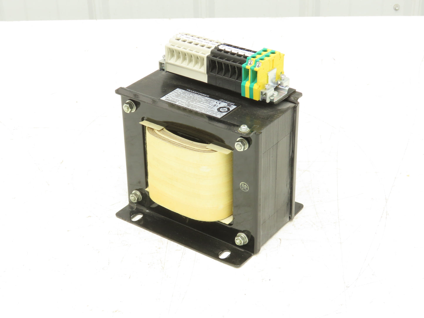 Kasuga DVS840UTE1500 Step-Down Power Transformer 840VA 1Ph Pri 240V Sec 120V