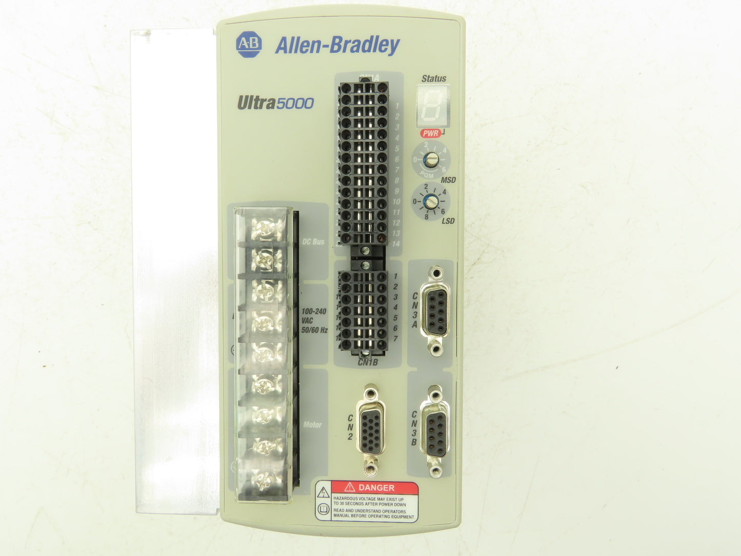 Allen Bradley Ultra 5000 2098IPD010 Intelligent Positioning Drive 120/240VAC 1Ph