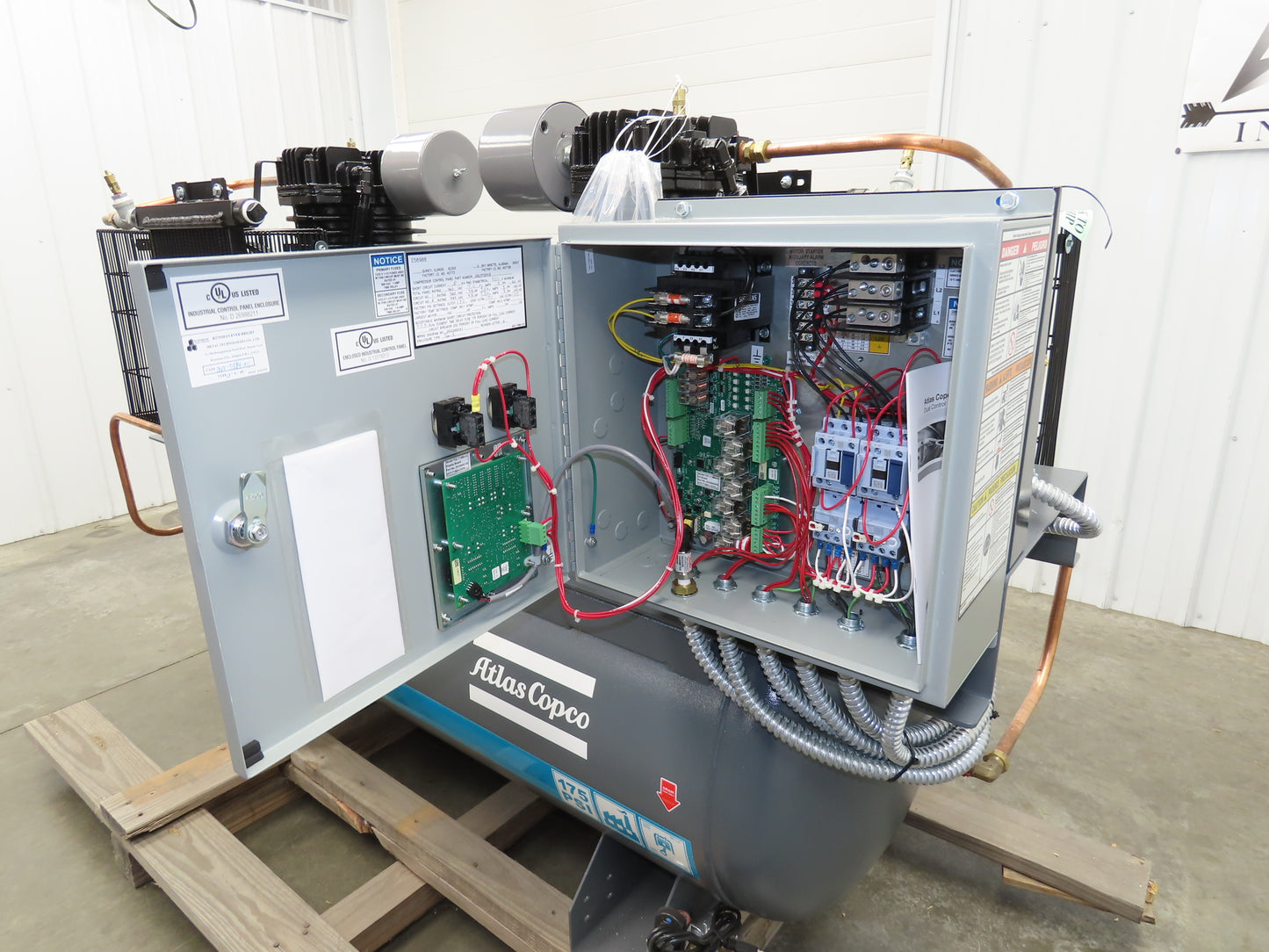 Atlas Copco CR7.5 Reciprocating Duplex Air Compressor 51CFM 7.5HP 3Ph 120 Gal