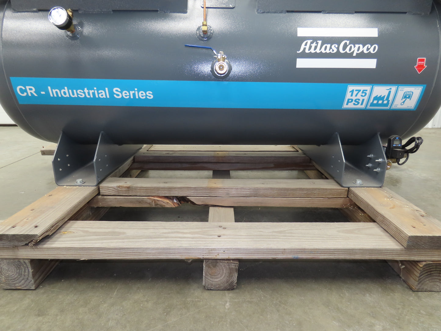 Atlas Copco CR7.5 Reciprocating Duplex Air Compressor 51CFM 7.5HP 3Ph 120 Gal