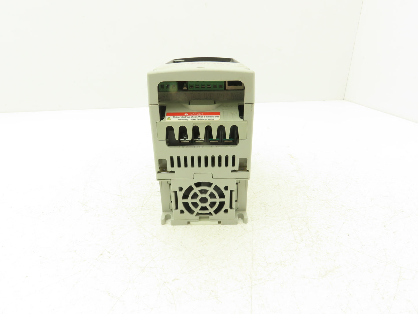 Allen Bradley 22A-D2P3N104 PowerFlex 4 VFD Variable Speed AC Drive 1Hp 460V 3PH