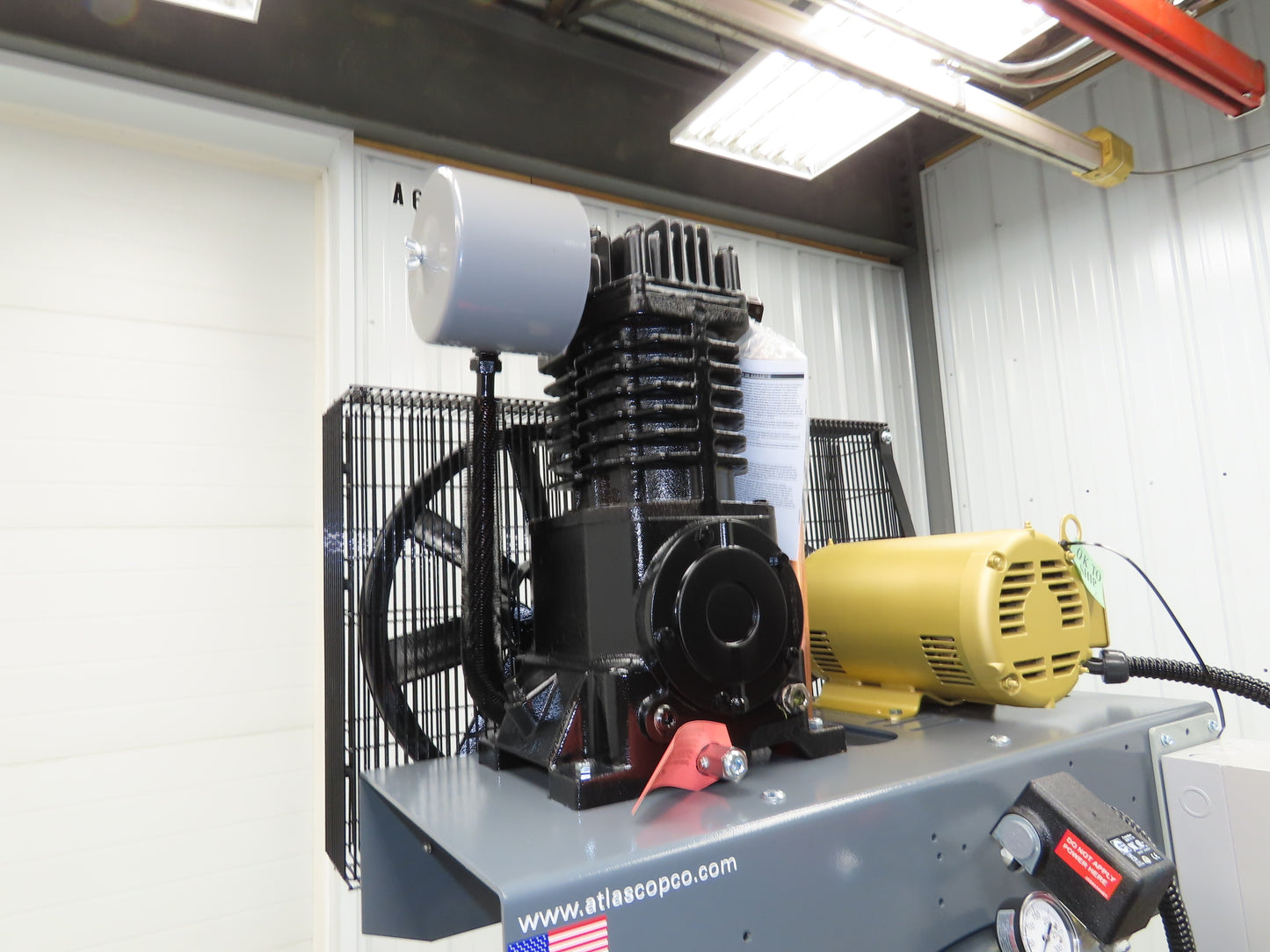 Atlas Copco CR5 Reciprocating Air Compressor 17.4CFM 5HP 460V 3Ph 80 Gal