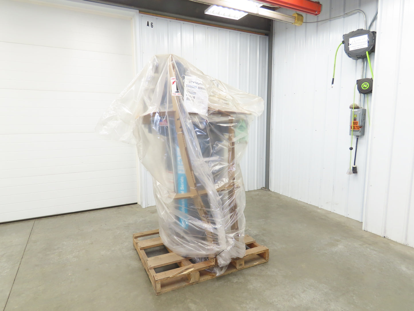 Atlas Copco CR5 Reciprocating Air Compressor 17.4CFM 5HP 460V 3Ph 80 Gal