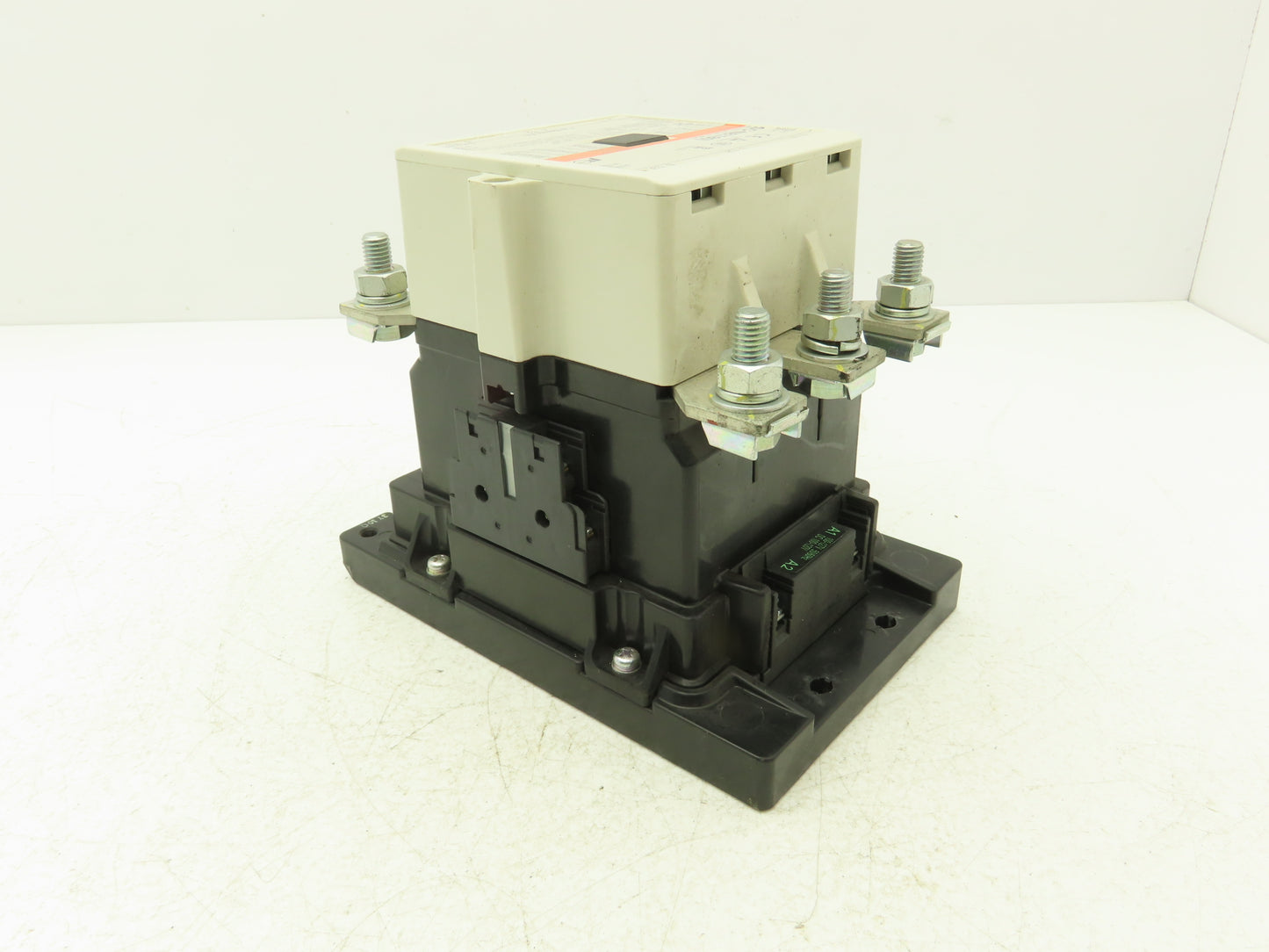 Fuji SC-N8 (180) Motor Starter Contactor 3-Pole 150Hp 180A 600V 120V Coil AC/DC