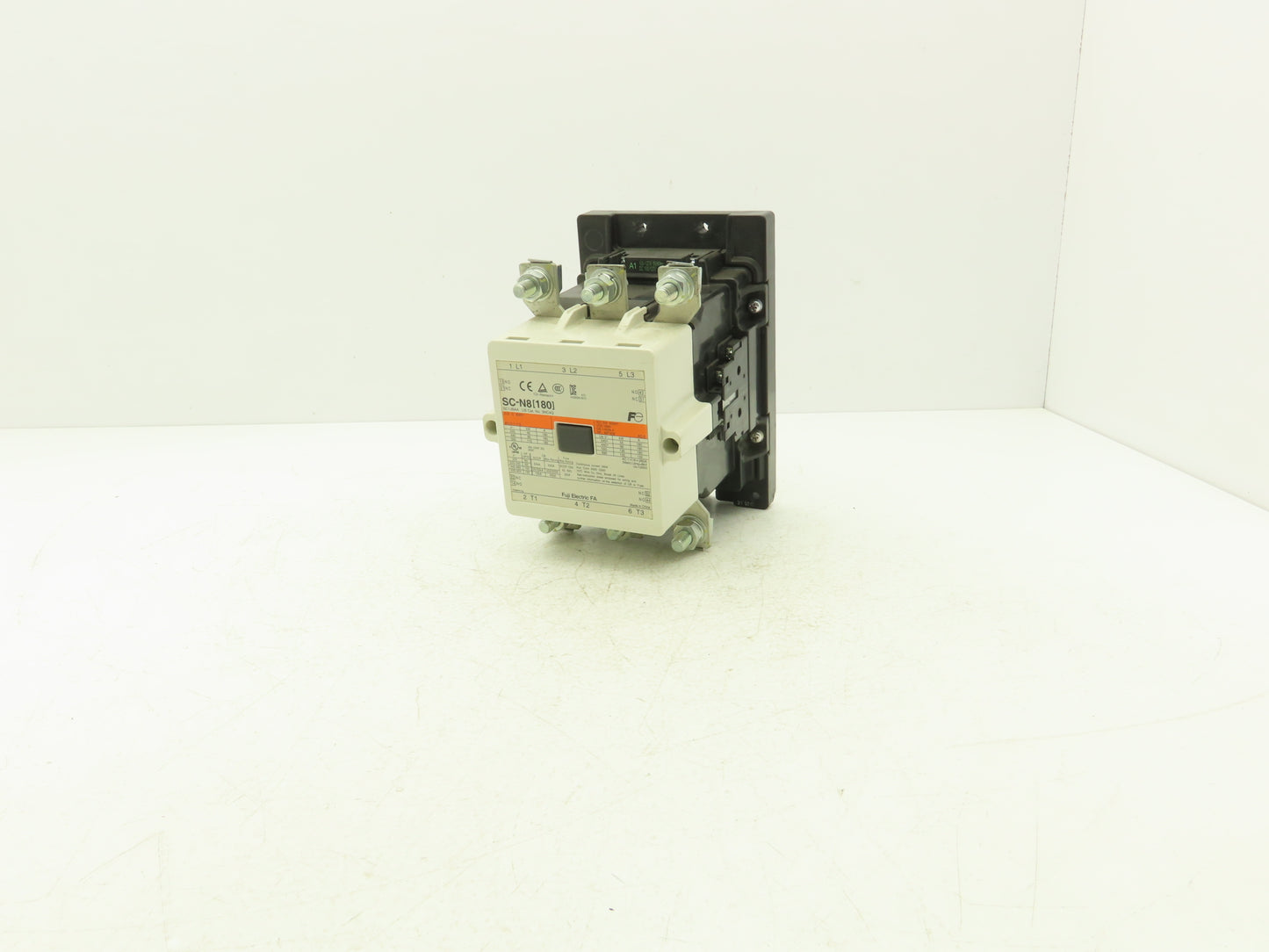 Fuji SC-N8 (180) Motor Starter Contactor 3-Pole 150Hp 180A 600V 120V Coil AC/DC