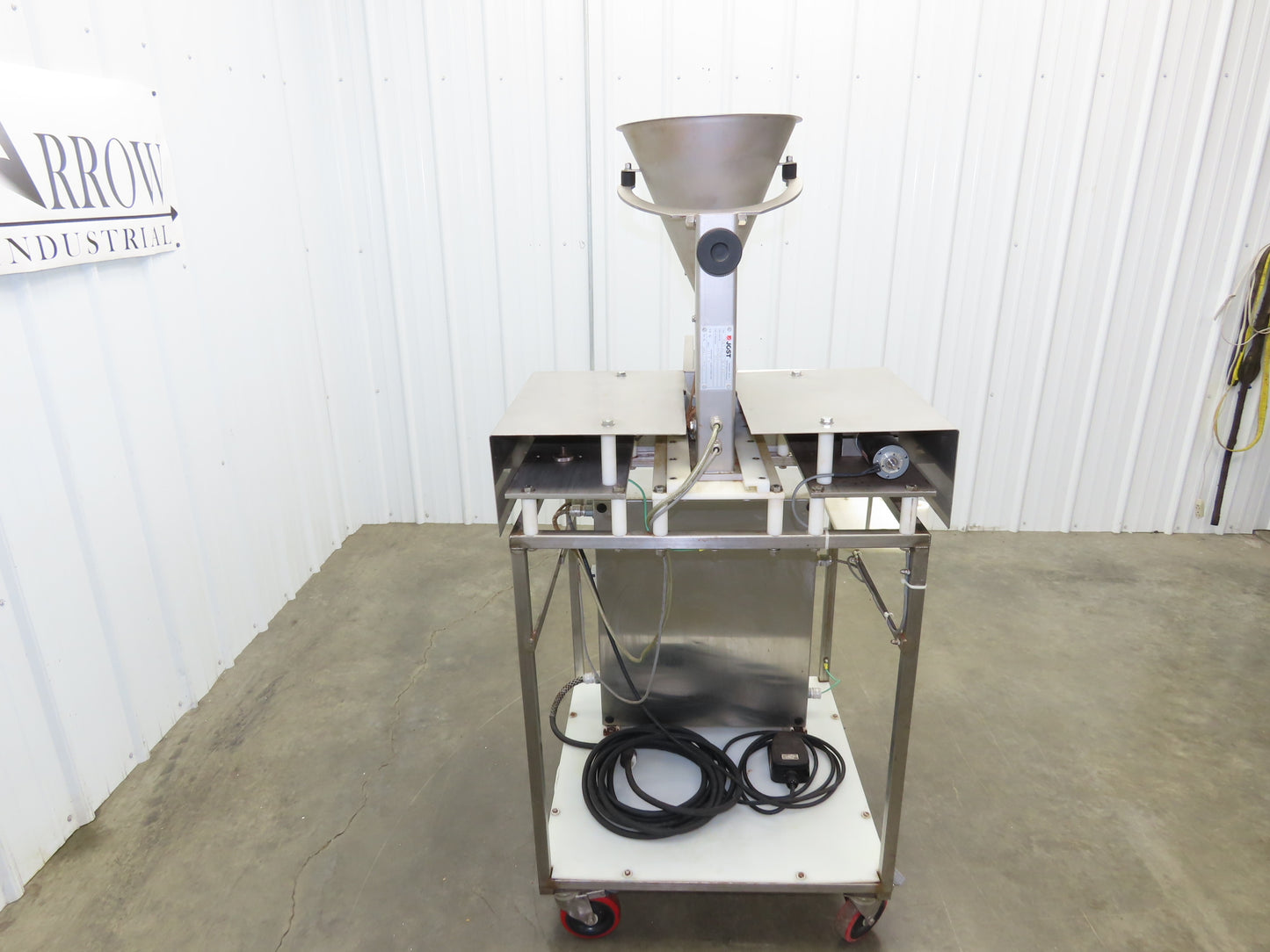 Jost FDLT 60/-35x400 Vibratory Hopper Dosing Feeder Discharge Conveyor Cart 115V