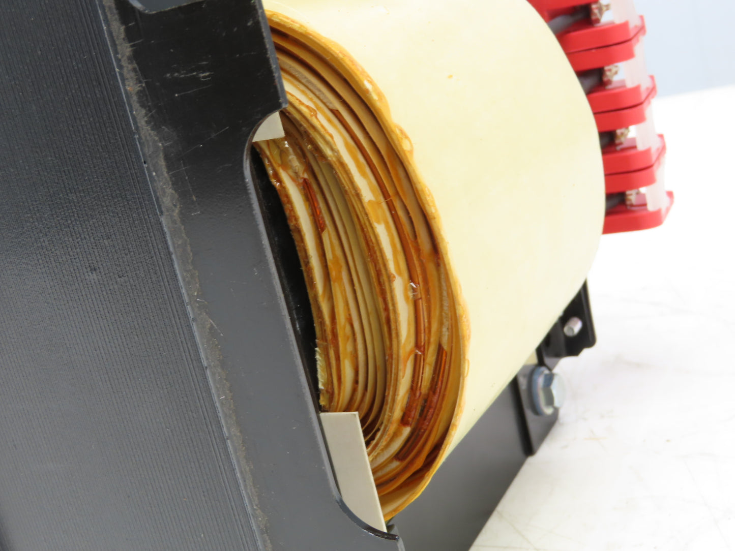 Swallow Step-Down Power Transformer 1kVA Pri 200-208-220V Sec 100-120V 1Ph