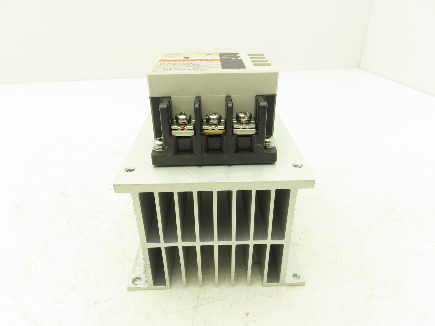 Fuji Electric SS402E-3Z-D3 Solid State Contactor Relay 240vac 50/60Hz .4A 3 Pole