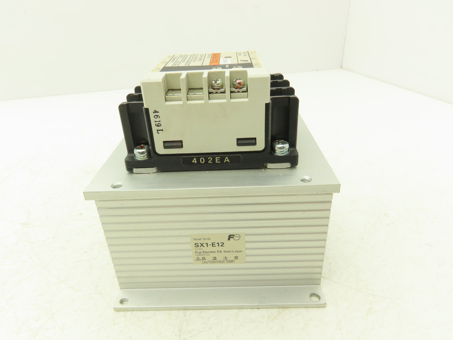 Fuji Electric SS402E-3Z-D3 Solid State Contactor Relay 240vac 50/60Hz .4A 3 Pole