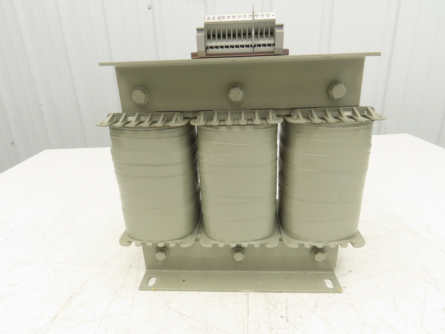 Isoltra 3 Phase Transformer 3.29kVA 580V ±5% Primary 400V Secondary 3UI150/65