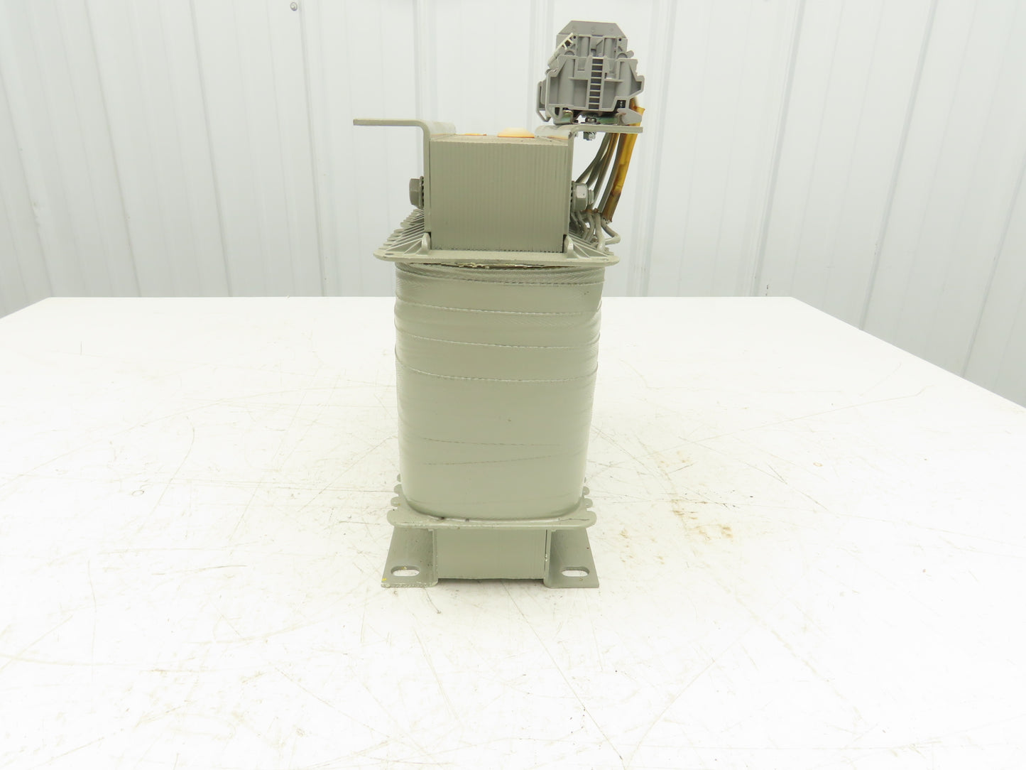 Isoltra 3 Phase Transformer 3.29kVA 580V ±5% Primary 400V Secondary 3UI150/65