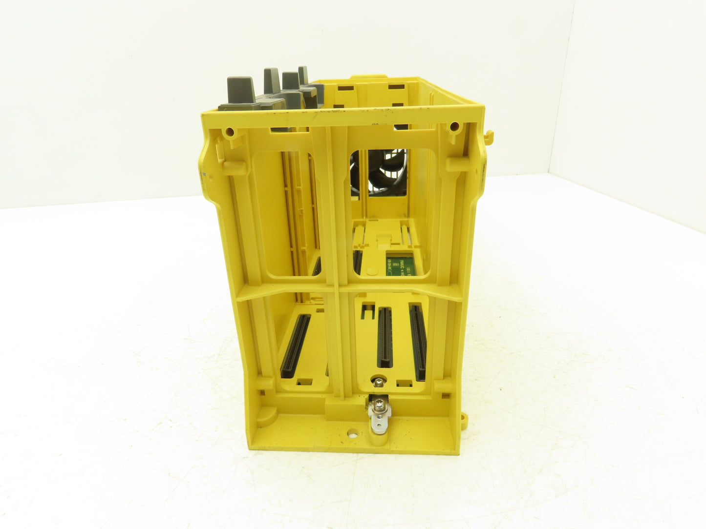 Fanuc A05B-2600-C001 Double Slot Rack Backplane Control Chassis