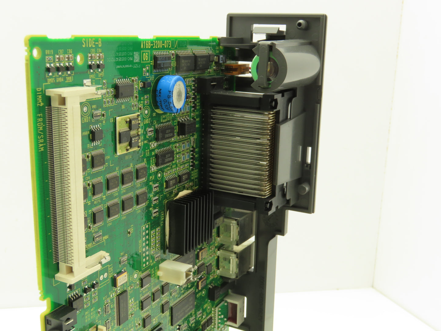 Fanuc A16B-3200-0730/06A Printed Circuit Board PCB Main Control Module Slot Rack