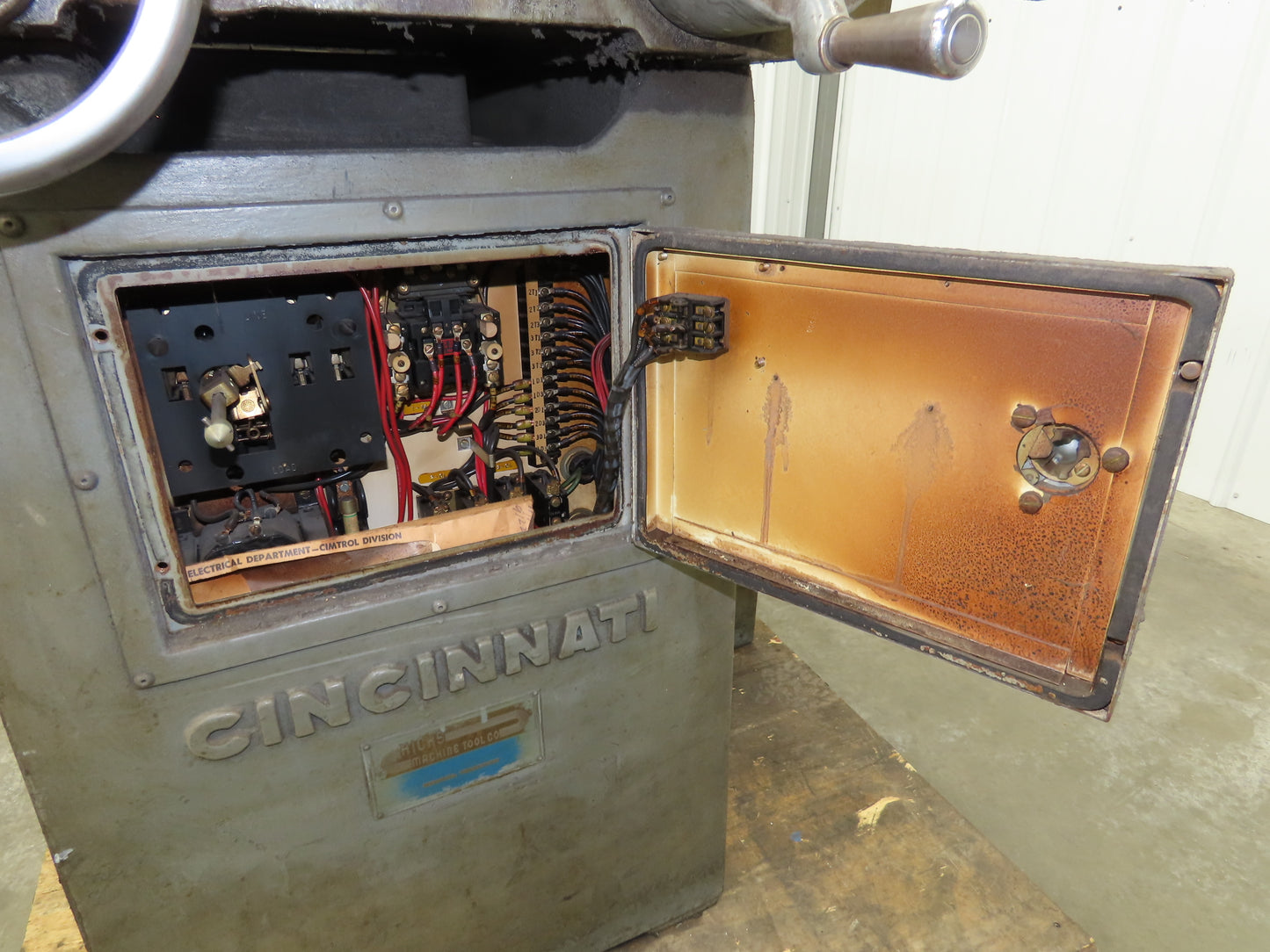 Cincinnati No 2 Vintage Cutter Surface Grinder 460V 3Ph 44" x 6" Bed 6" Wheel