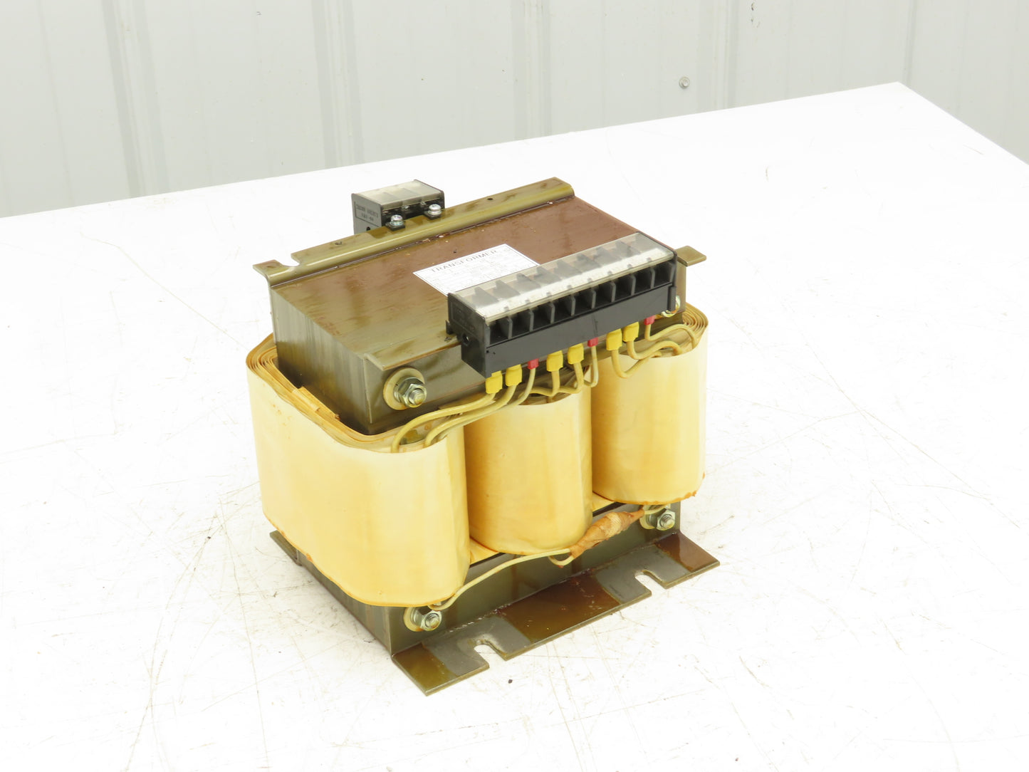 Nissyo 3AX-3-T140501 Step-Down Transformer 3Phase 3kVA 440-460-480V Pri 200V Sec