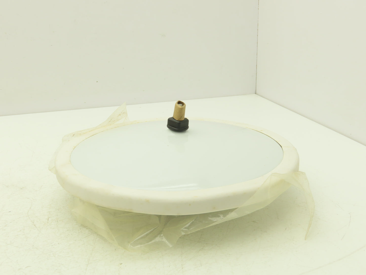 Velvac 709217 10" Center Mount Convex Mirror White Back Pivoting Stud 5/16"-18
