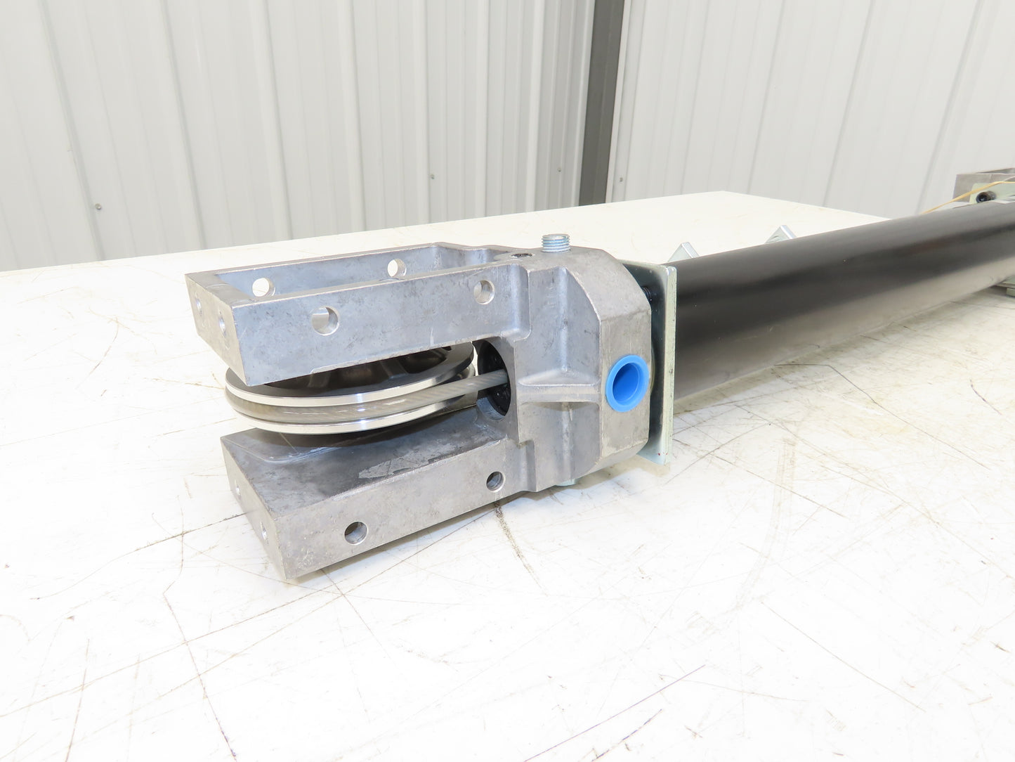 Tolomatic CC25 SK18.000 Pneumatic Air Cable Cylinder Rodless 2.5"Bore 18" Stroke