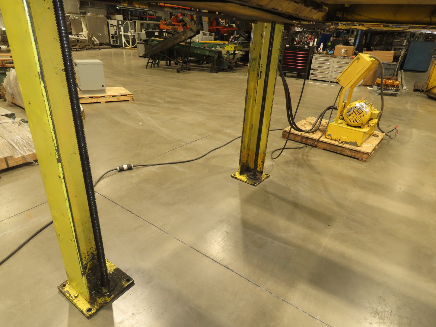 Forklevator Forklift Four Post Mechanical Service Lift 20000lbs 102x60" 3Ph