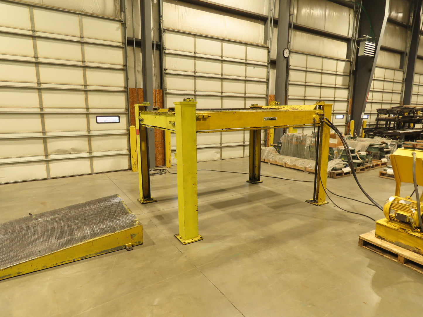 Forklevator Forklift Four Post Mechanical Service Lift 20000lbs 102x60" 3Ph