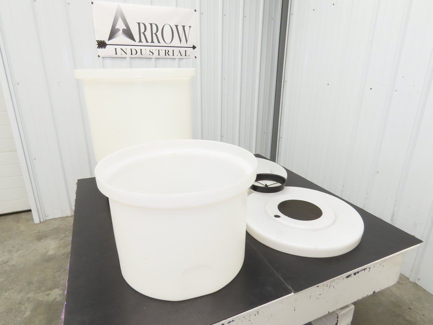 HDPE Polyethylene Plastic Water Mix Tank with Lid & Drain 40/80 Liter  Lot of 2