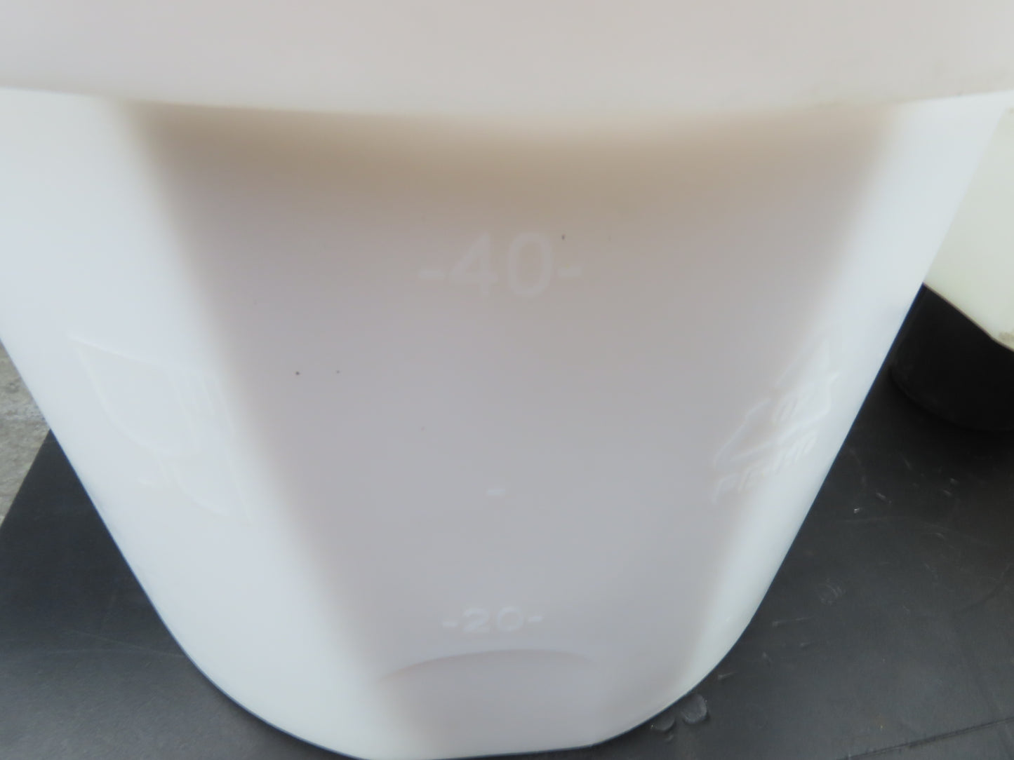 HDPE Polyethylene Plastic Water Mix Tank with Lid & Drain 40/80 Liter  Lot of 2