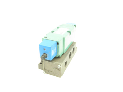 Numatics 555BB63AMT00061 Directional Solenoid Valve 24VDC 3/4"NPT Manifold