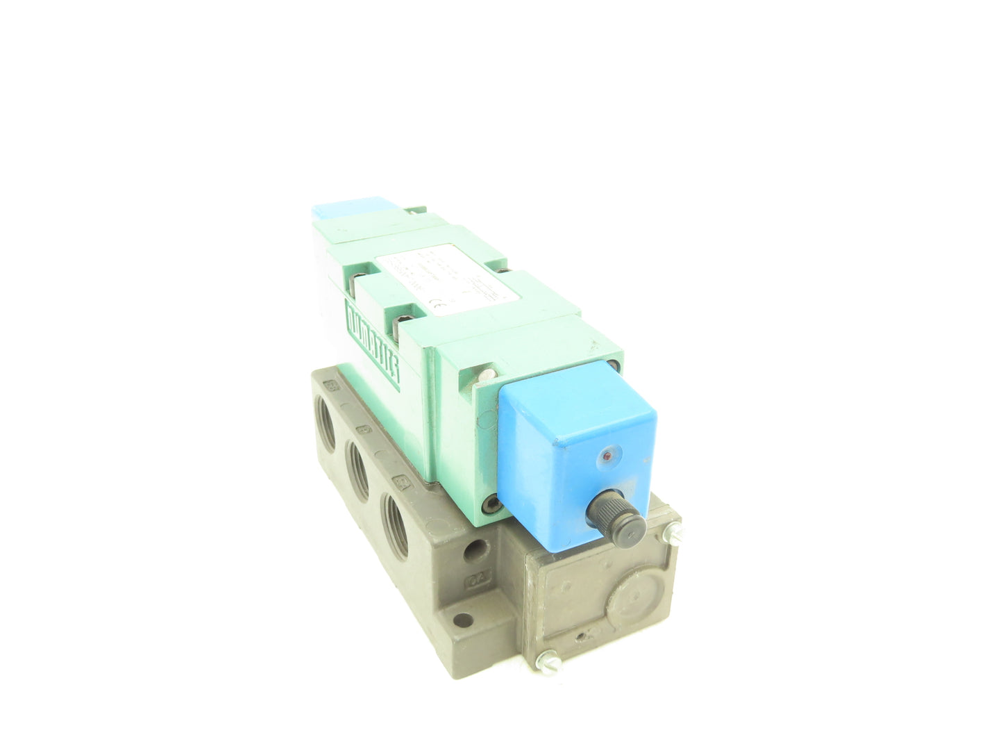 Numatics 555BB63AMT00061 Directional Solenoid Valve 24VDC 3/4"NPT Manifold
