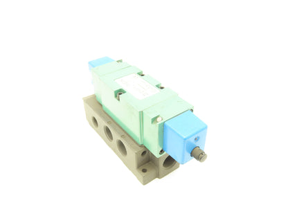 Numatics 555BB63AMT00061 Directional Solenoid Valve 24VDC 3/4"NPT Manifold