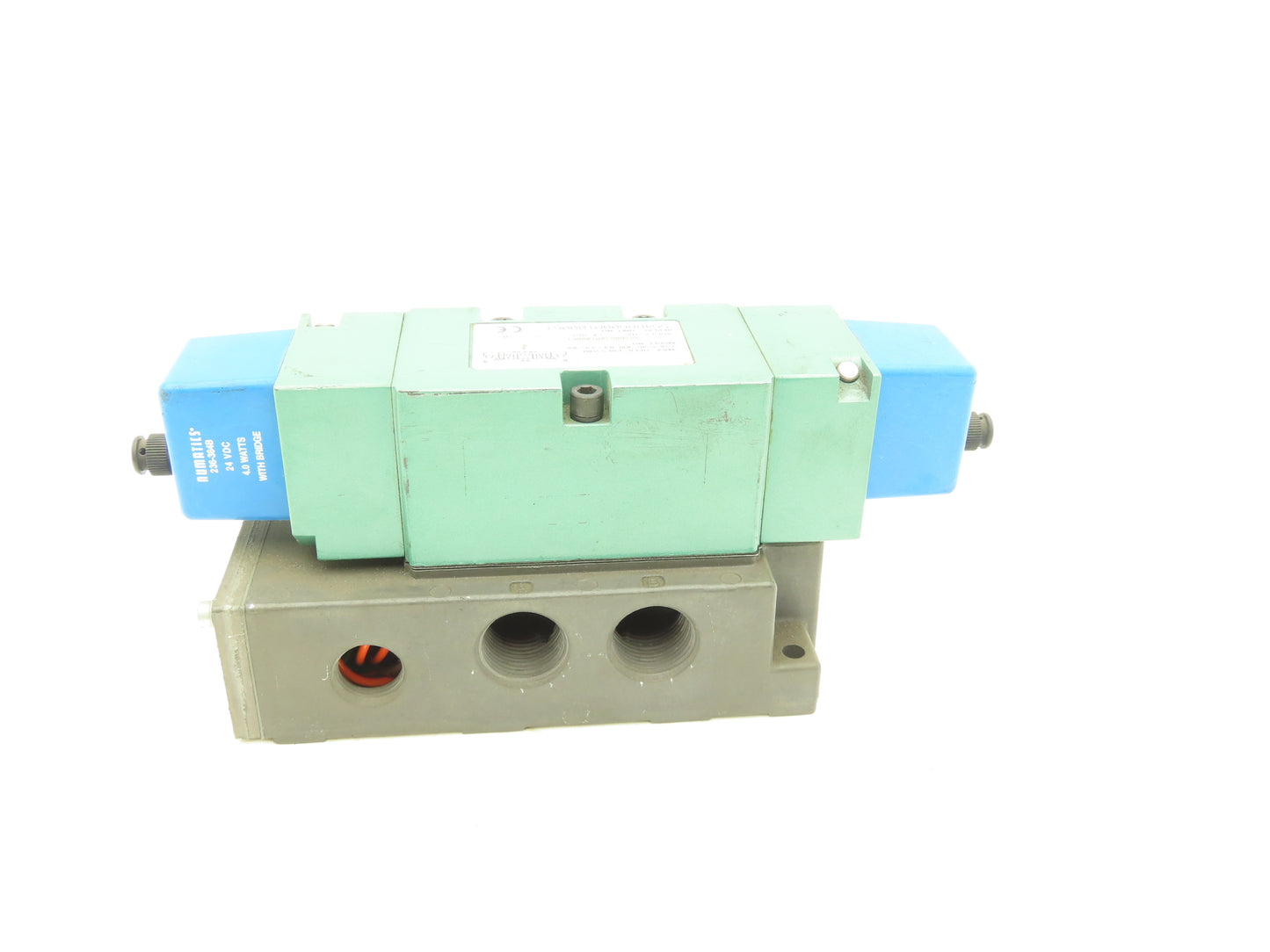 Numatics 555BB63AMT00061 Directional Solenoid Valve 24VDC 3/4"NPT Manifold