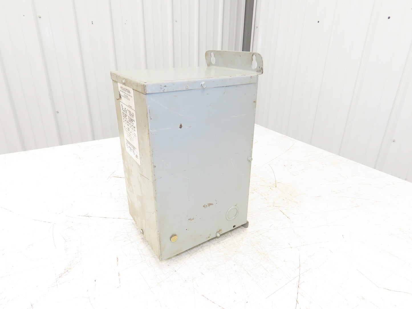 Powertran PTN102-2K Transformer 1PH 2KVA 240/480V HV 120/240V LV 3R
