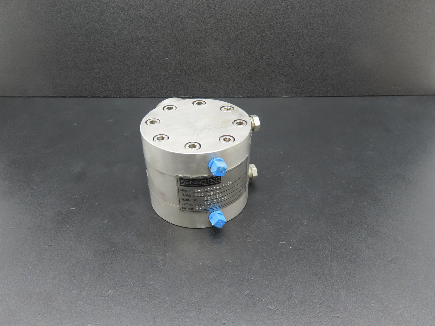 Sensotec A-5/741-15A5D Pressure Transducer 500PSID 10VDC Input 2.0 MV/V Output