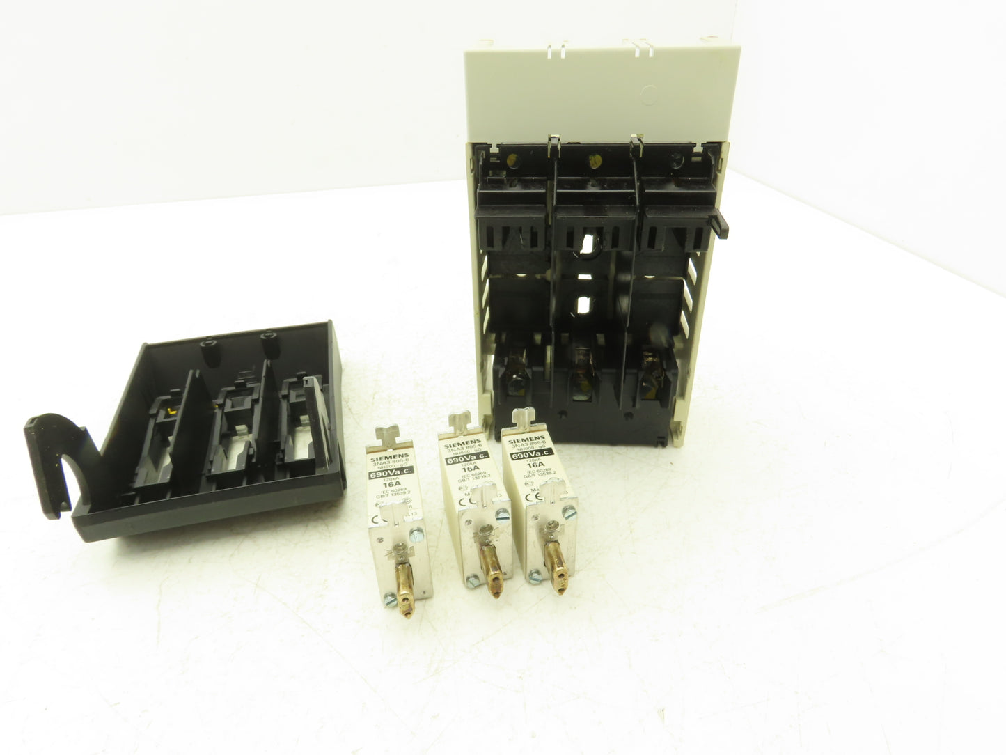 Jean Muller NH00-160A Fuse Switch Disconnector 3 Pole 690V 160A w (3) 16A Fuses
