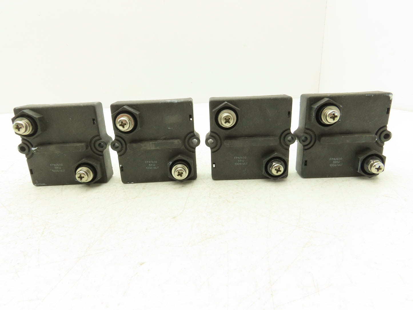 FPA/600 Thick Film Resistor 600W Resistance Range R5 to 1M Lot of 4