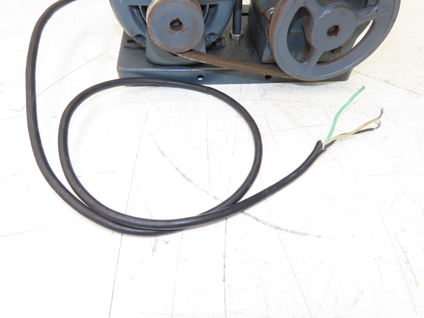 Robinair 15021 Vacuum Pump 1/3Hp 115V 1PH Belt Drive