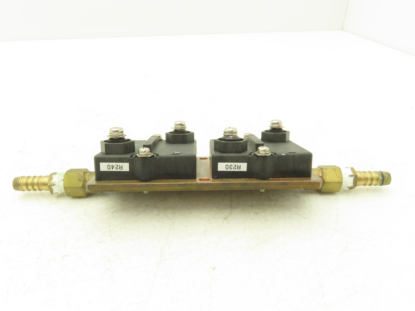 FPA/600 5R1J Copper Water Block W 2 Thick Film Chassis Mount 600W Resistors